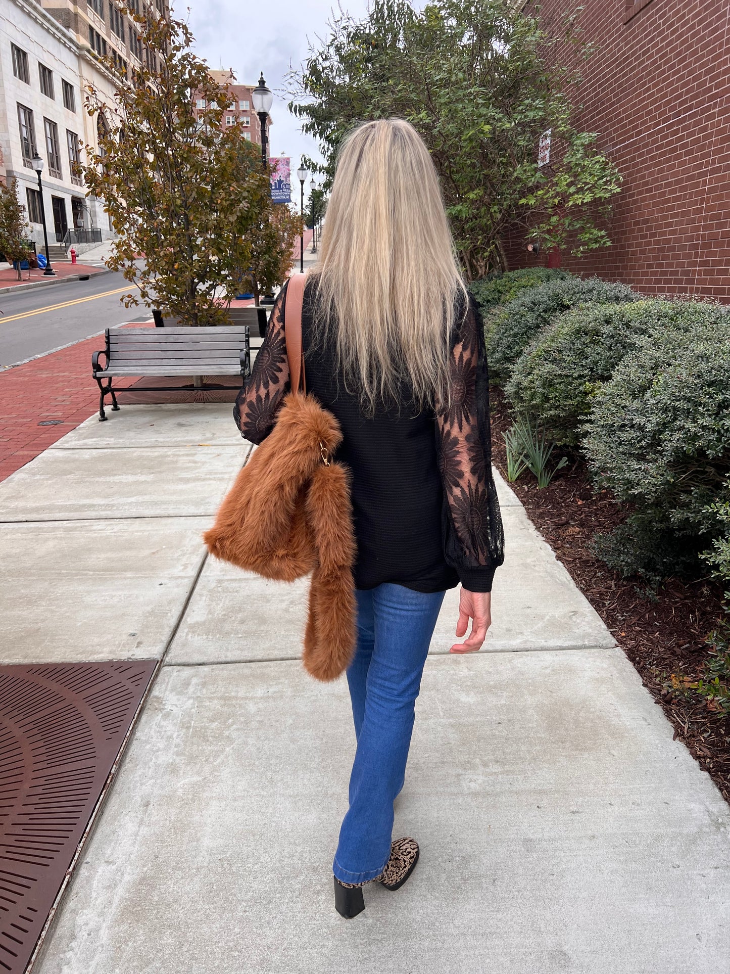 Long Sleeve Top w/Lace Sleeves