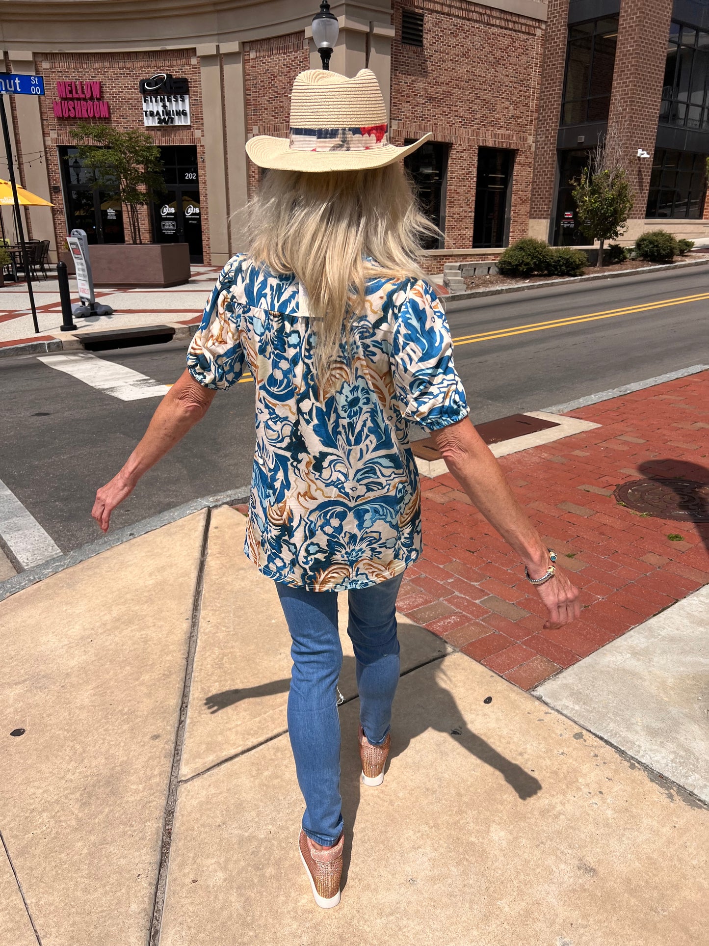 Blue floral top