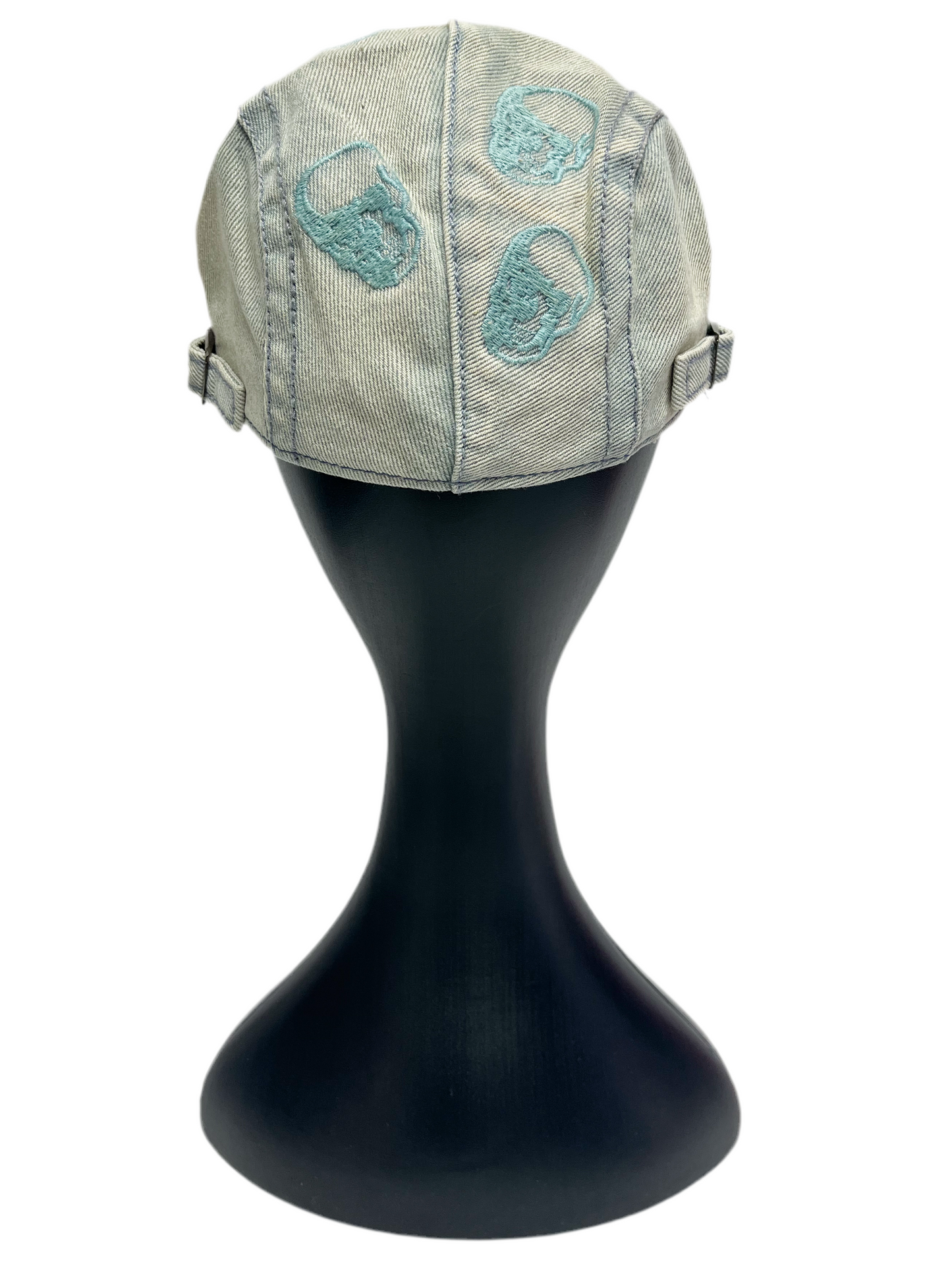Multicolored stitch drivers cap hat