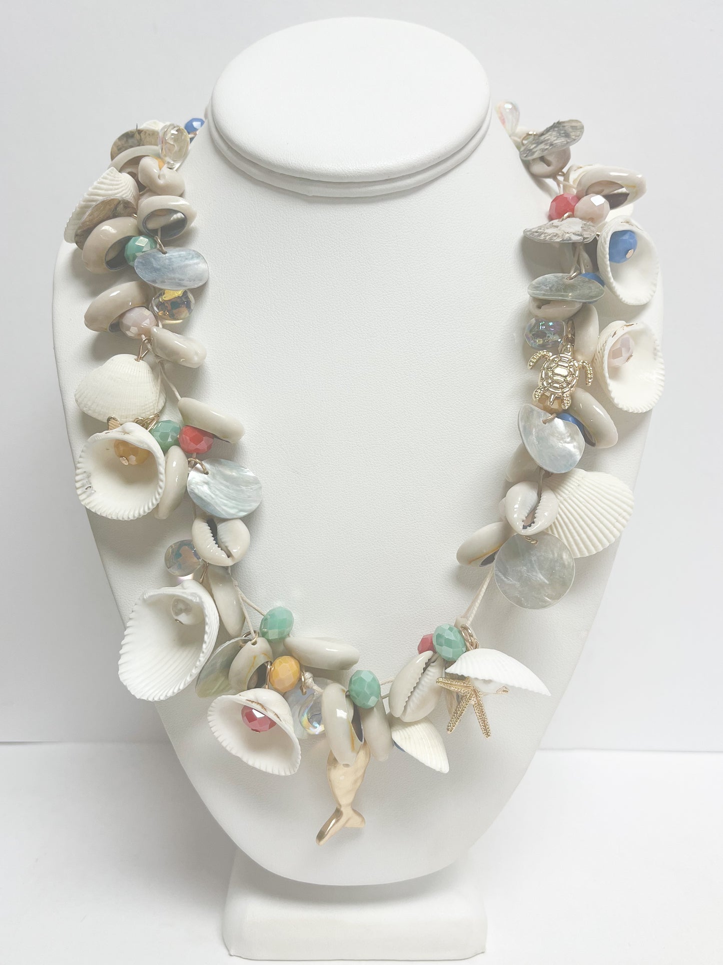 Multicolored shell necklace
