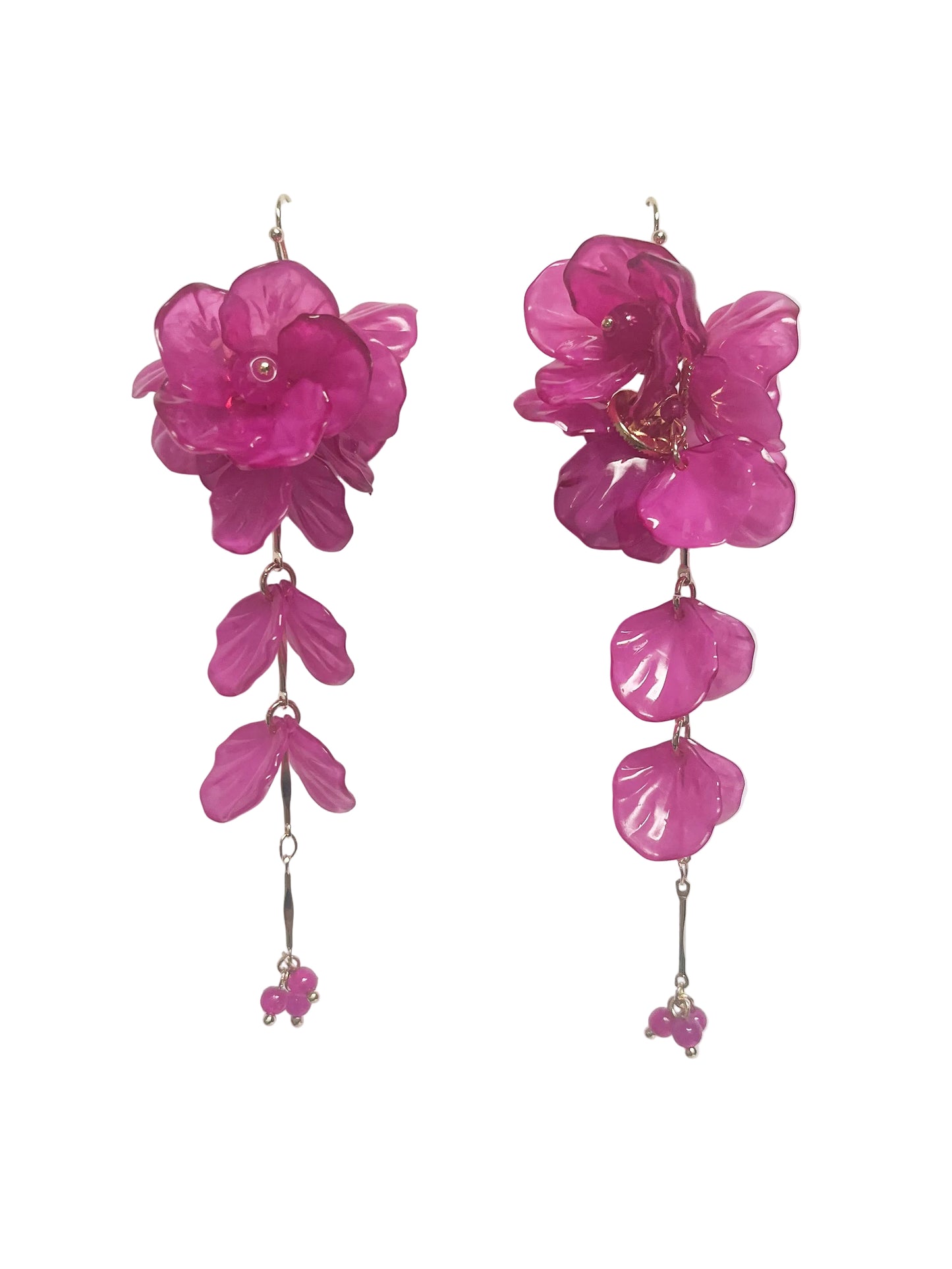Dangle petal earrings