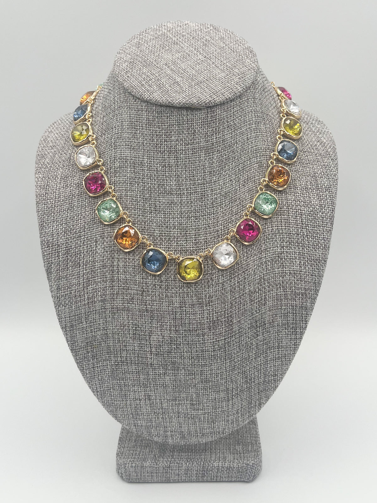 Multicolored necklace
