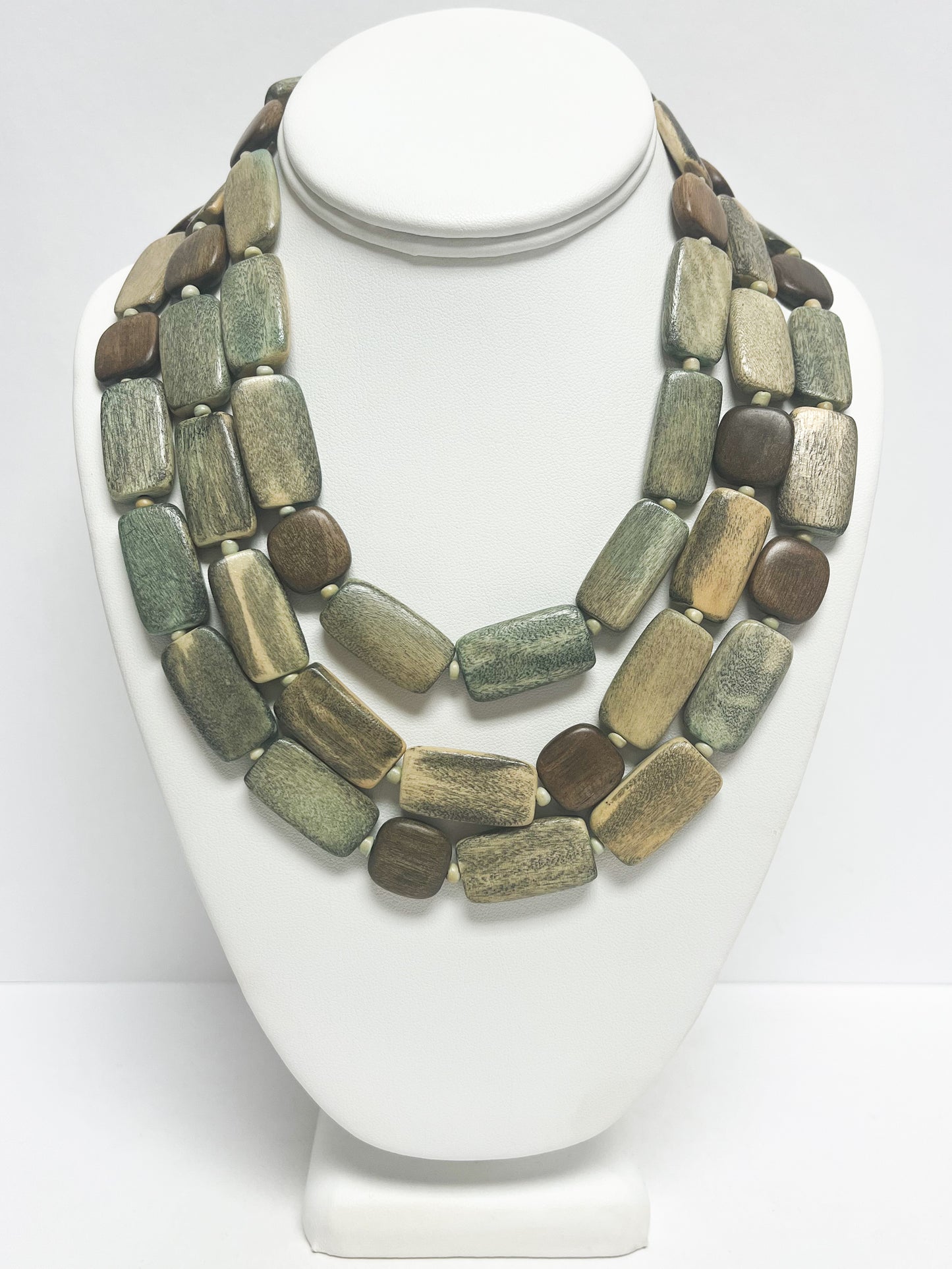 Wooden rectangle layered necklace