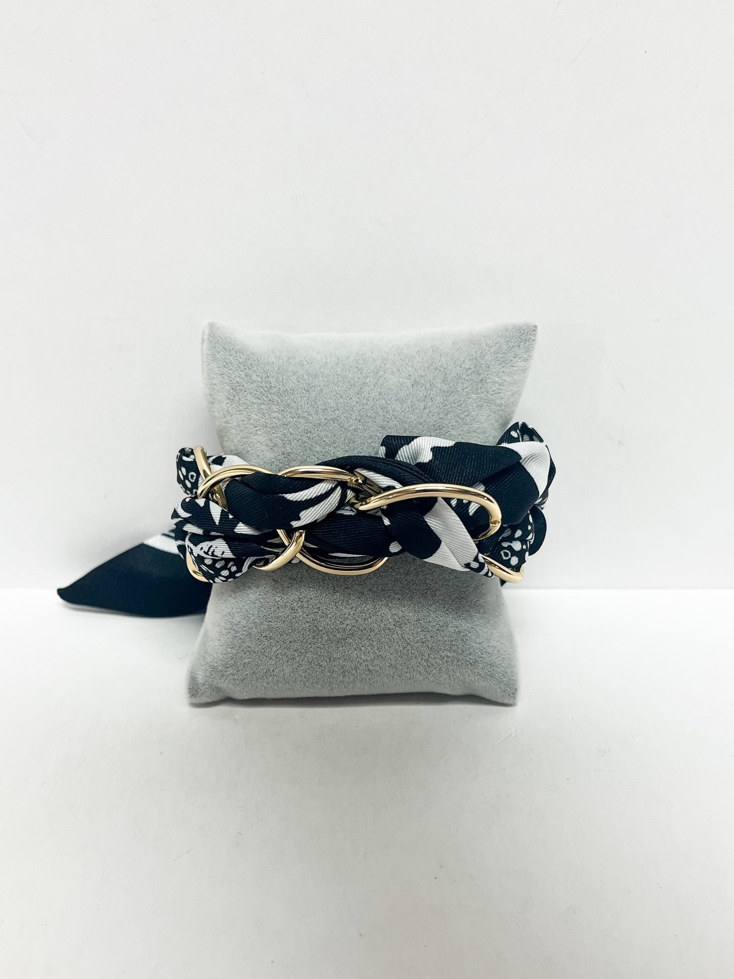 Scarf chain bracelet