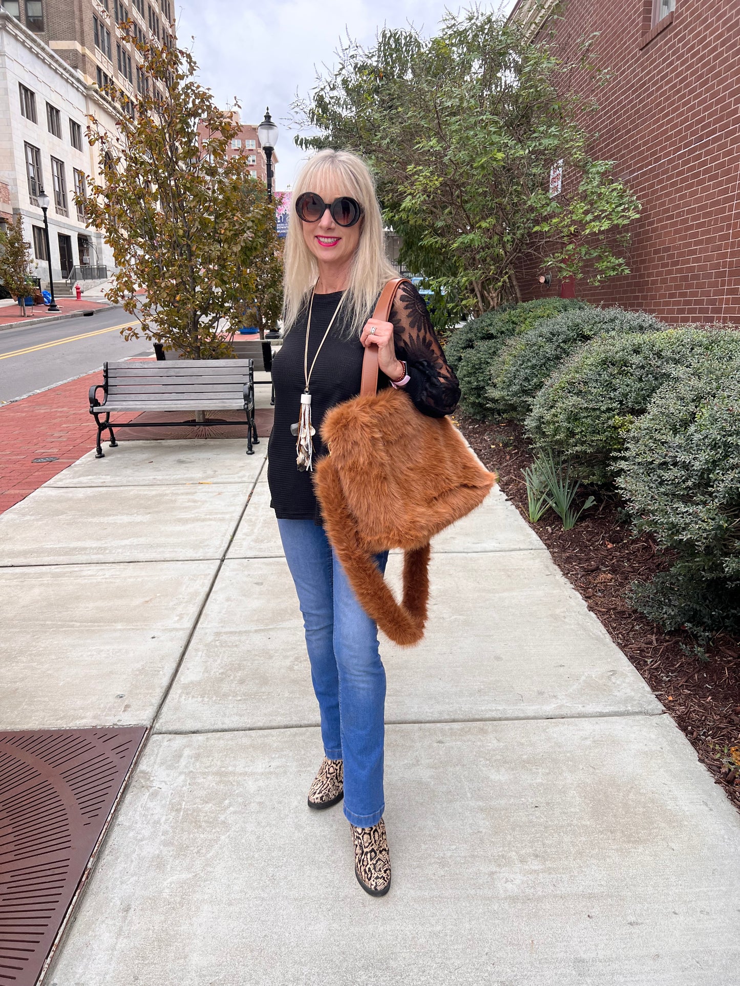 Long Sleeve Top w/Lace Sleeves