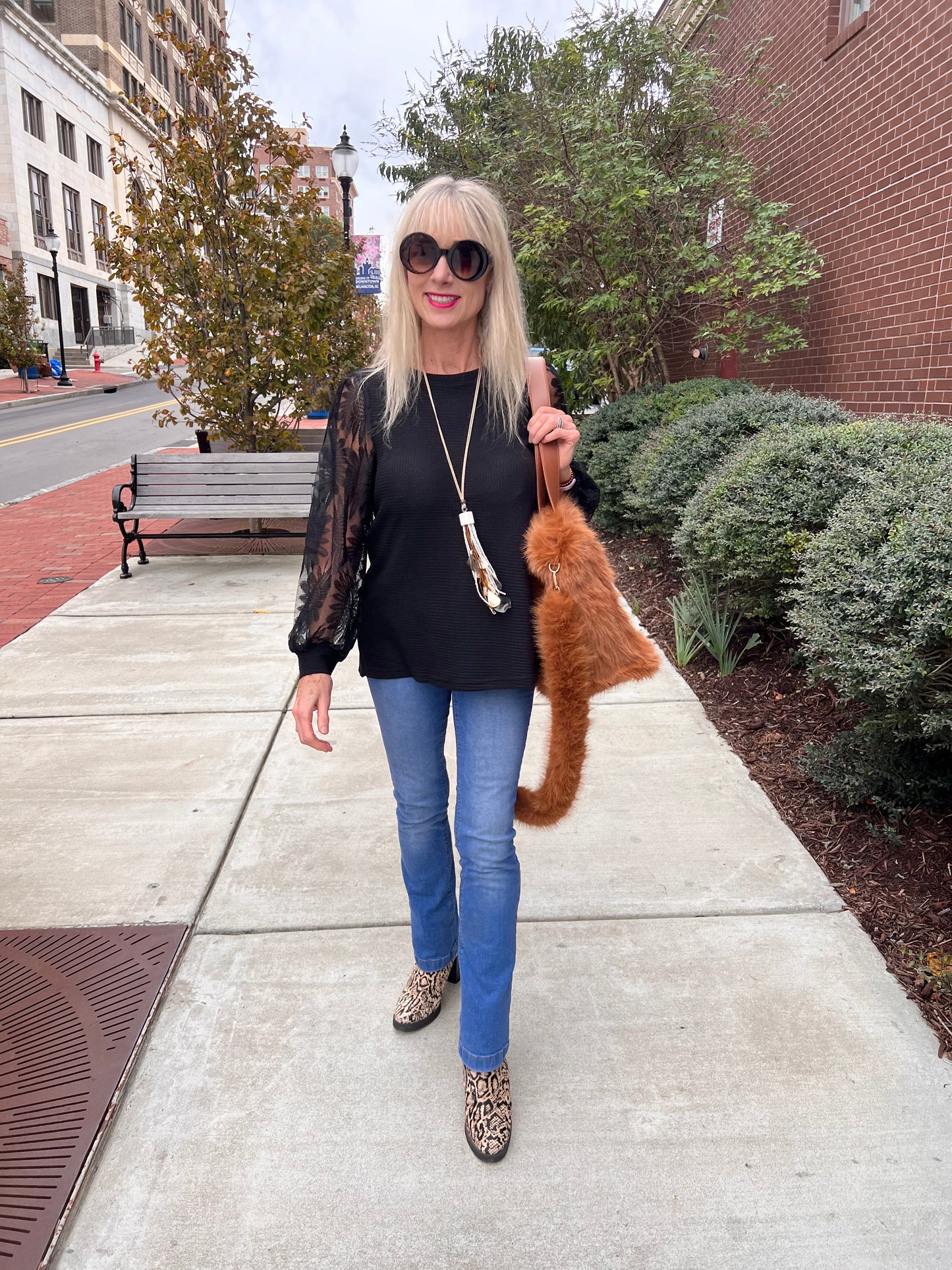 Long Sleeve Top w/Lace Sleeves