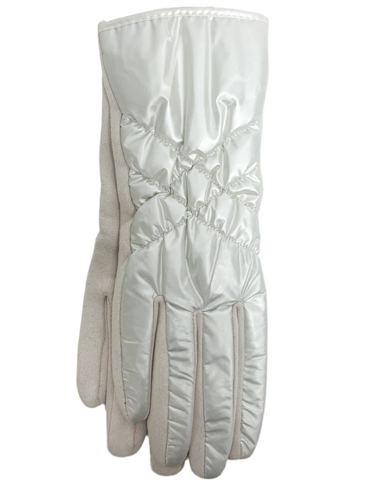 Insulated smart tip gloves