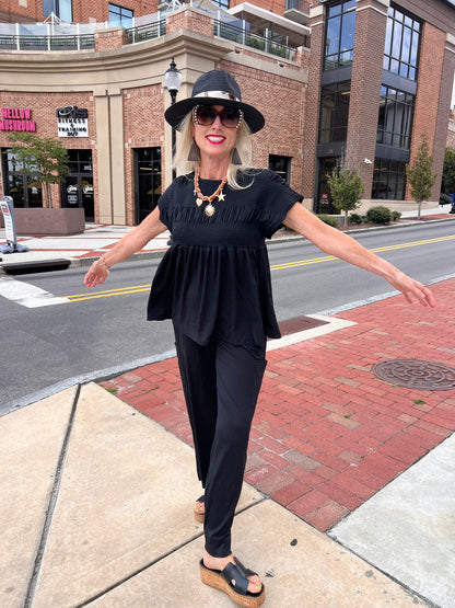2-Piece Black Set