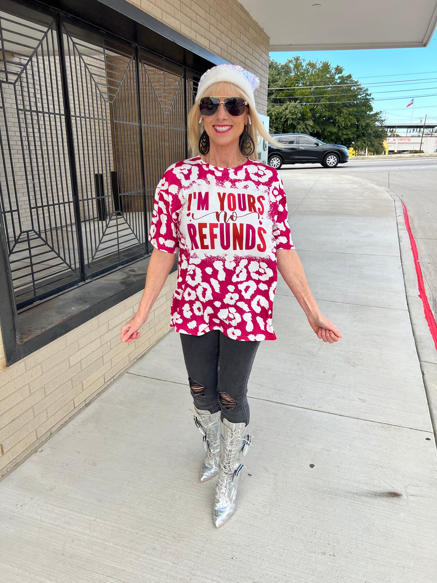 I'm yours no refunds printed top(small)
