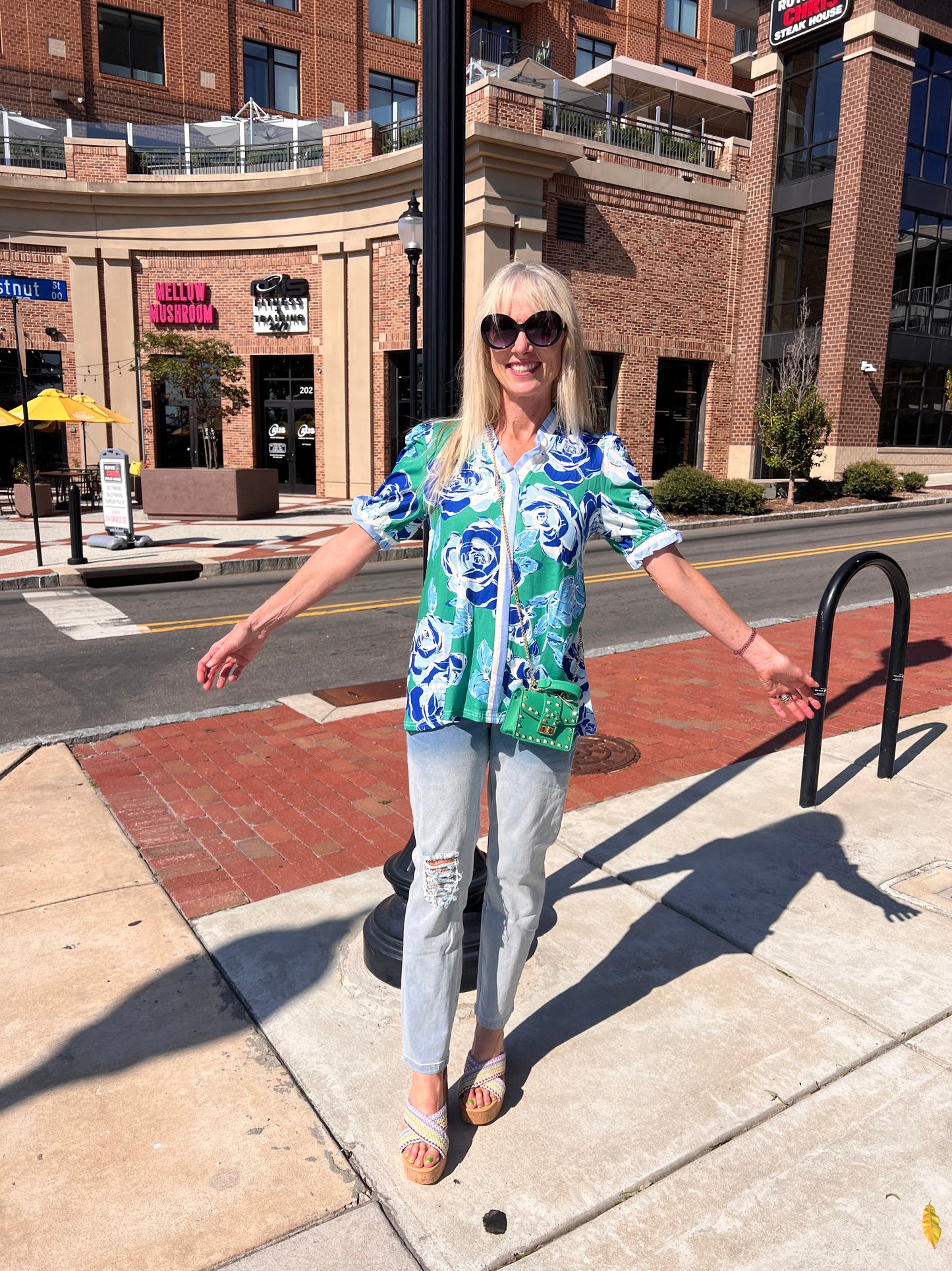Blue floral top