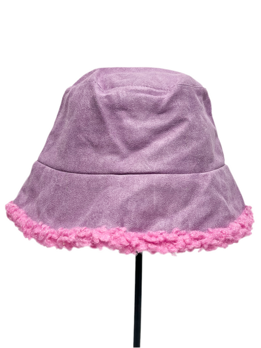 Reversible bucket hat