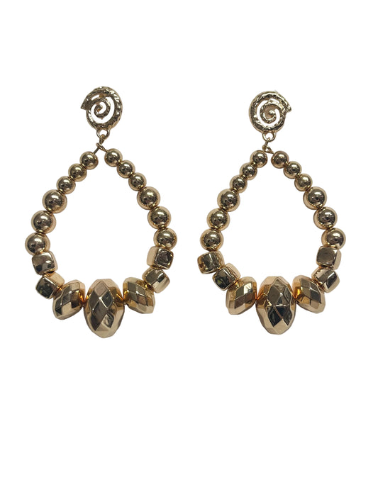 Gold Teardrop earrings