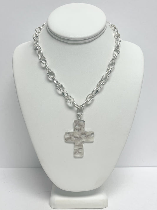 Hammered cross metal necklace