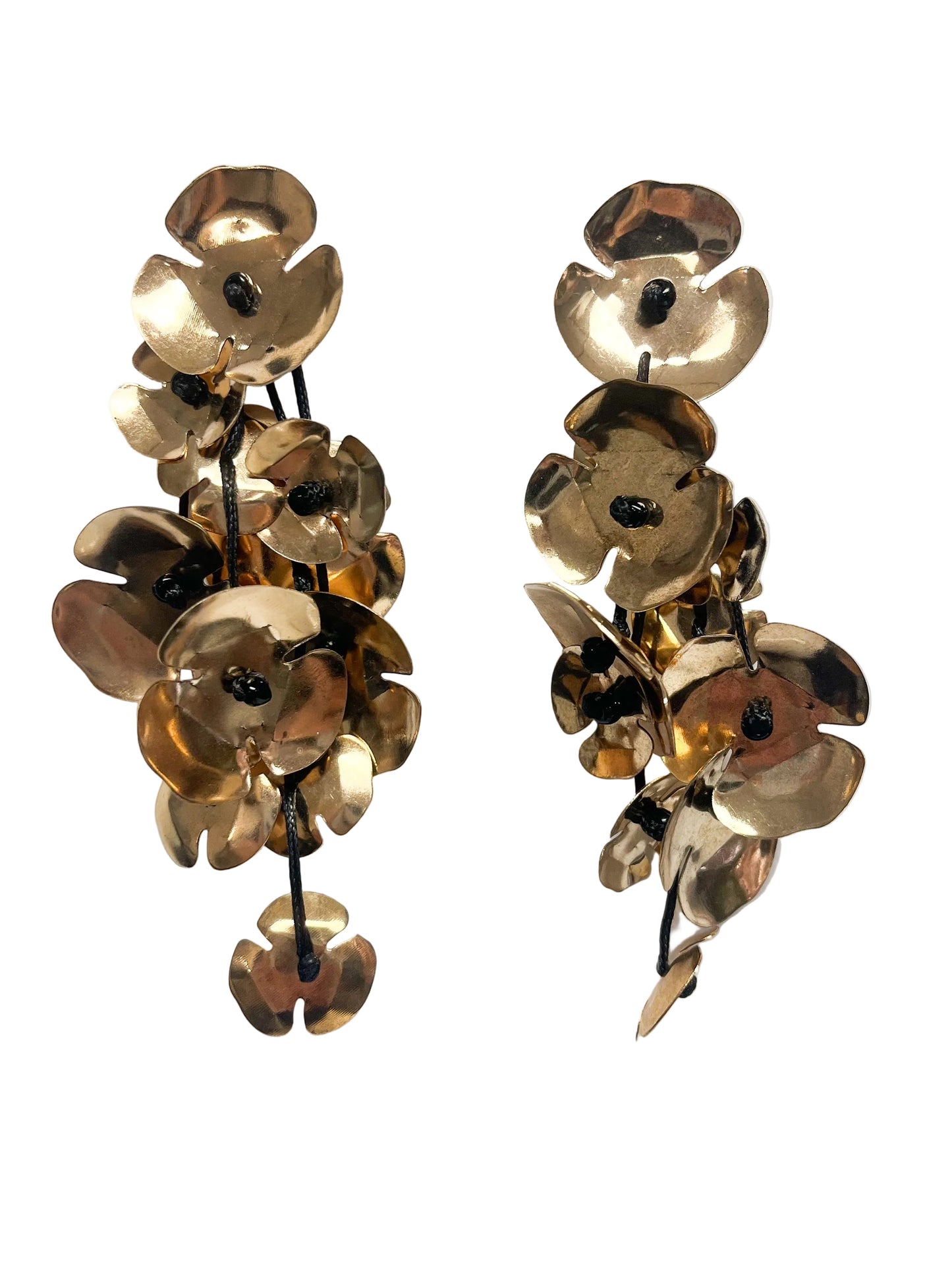 Petal metal earrings