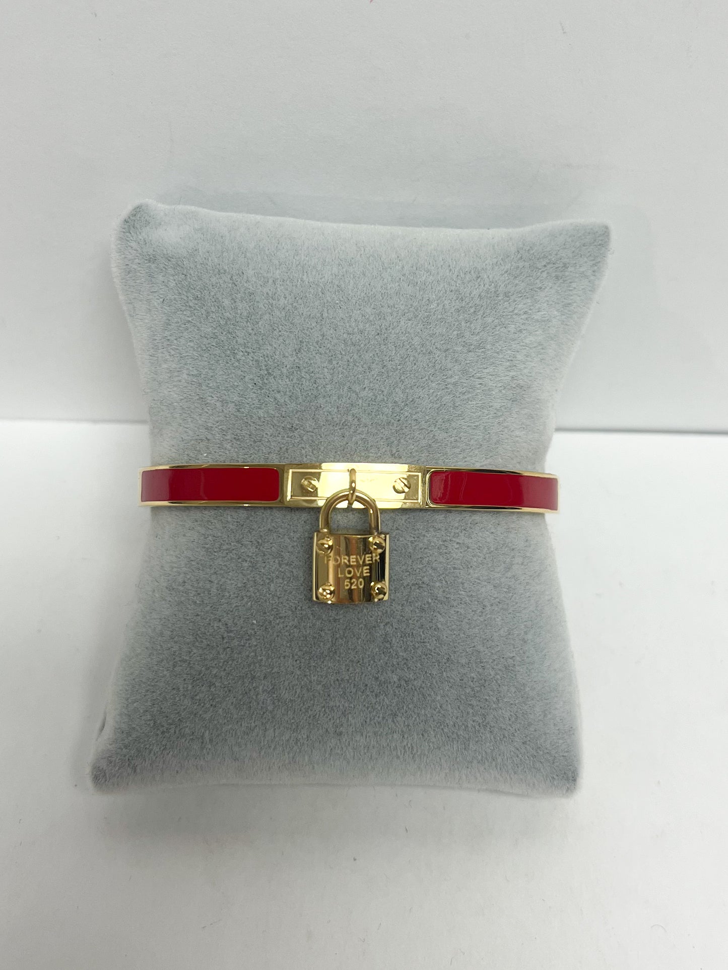Lock bracelet