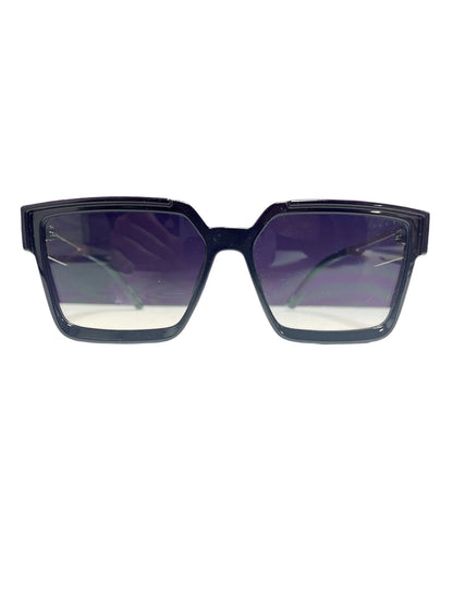 Black and gold fashion sunglasses