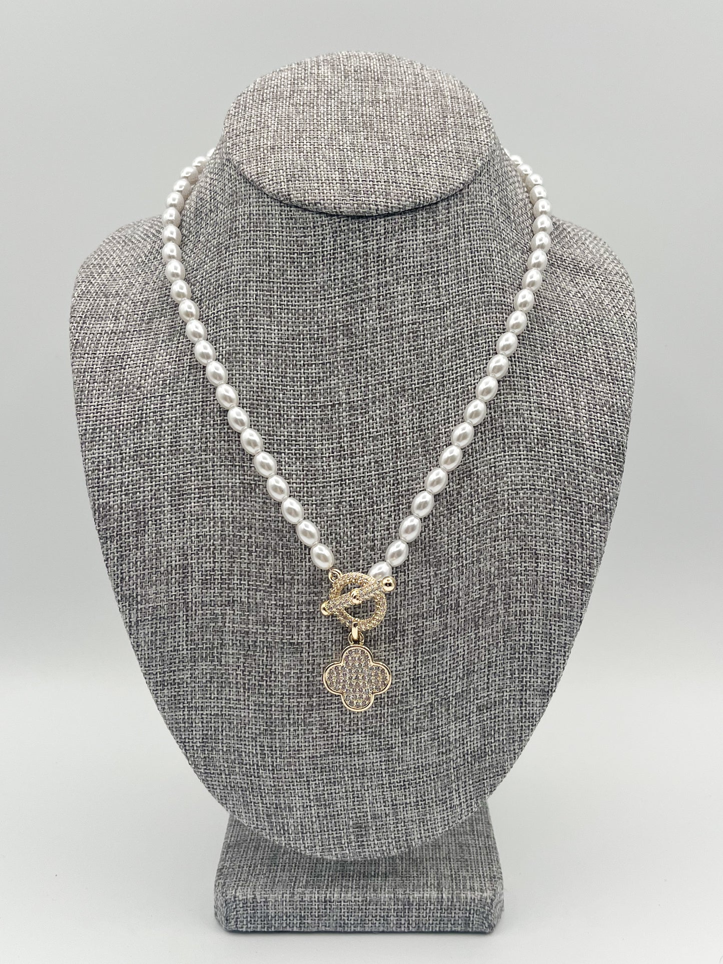 Quatrefoil Pendant Necklace
