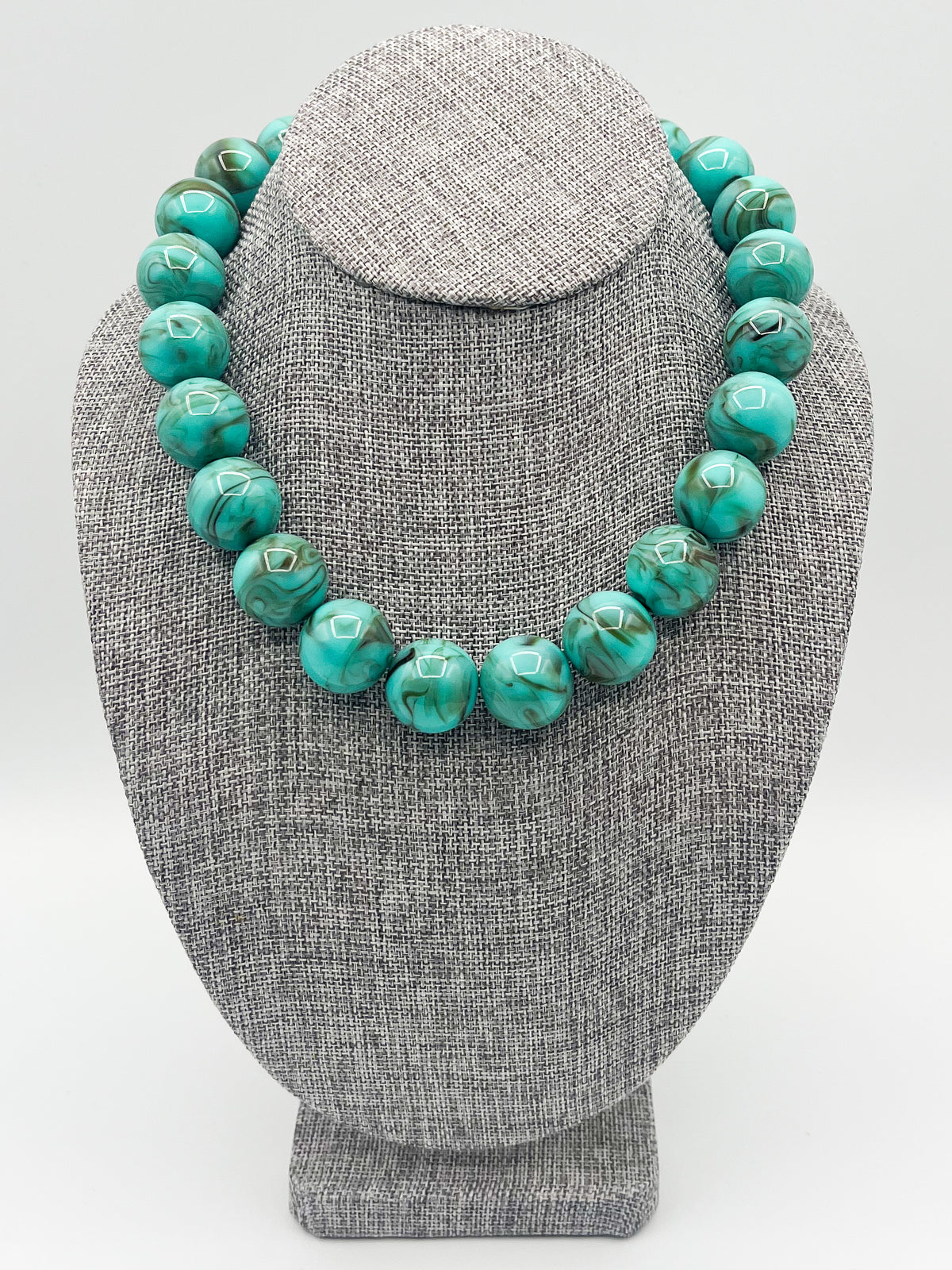 Beaded turquoise necklace