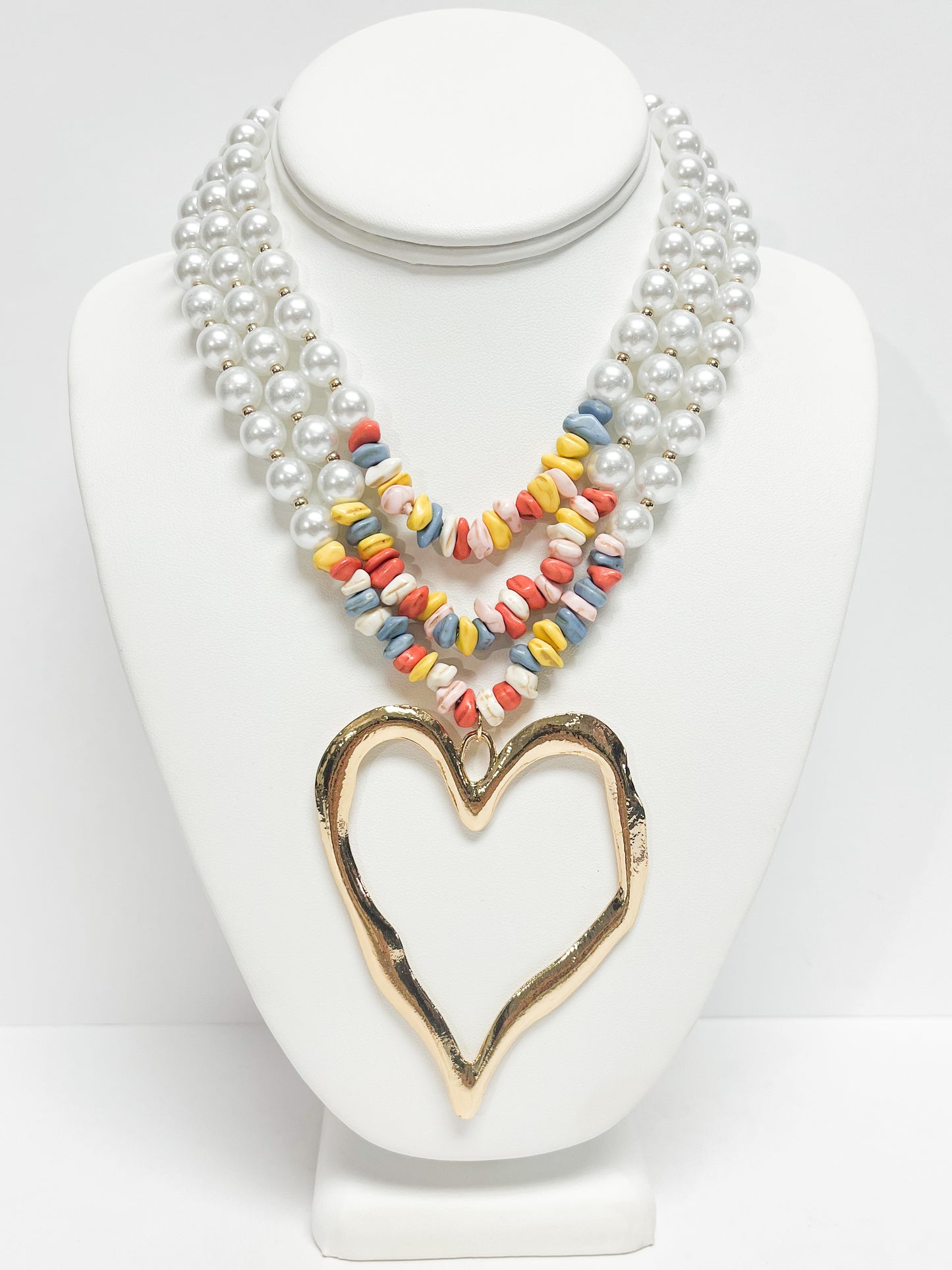 Hammered metal heart pendant necklace