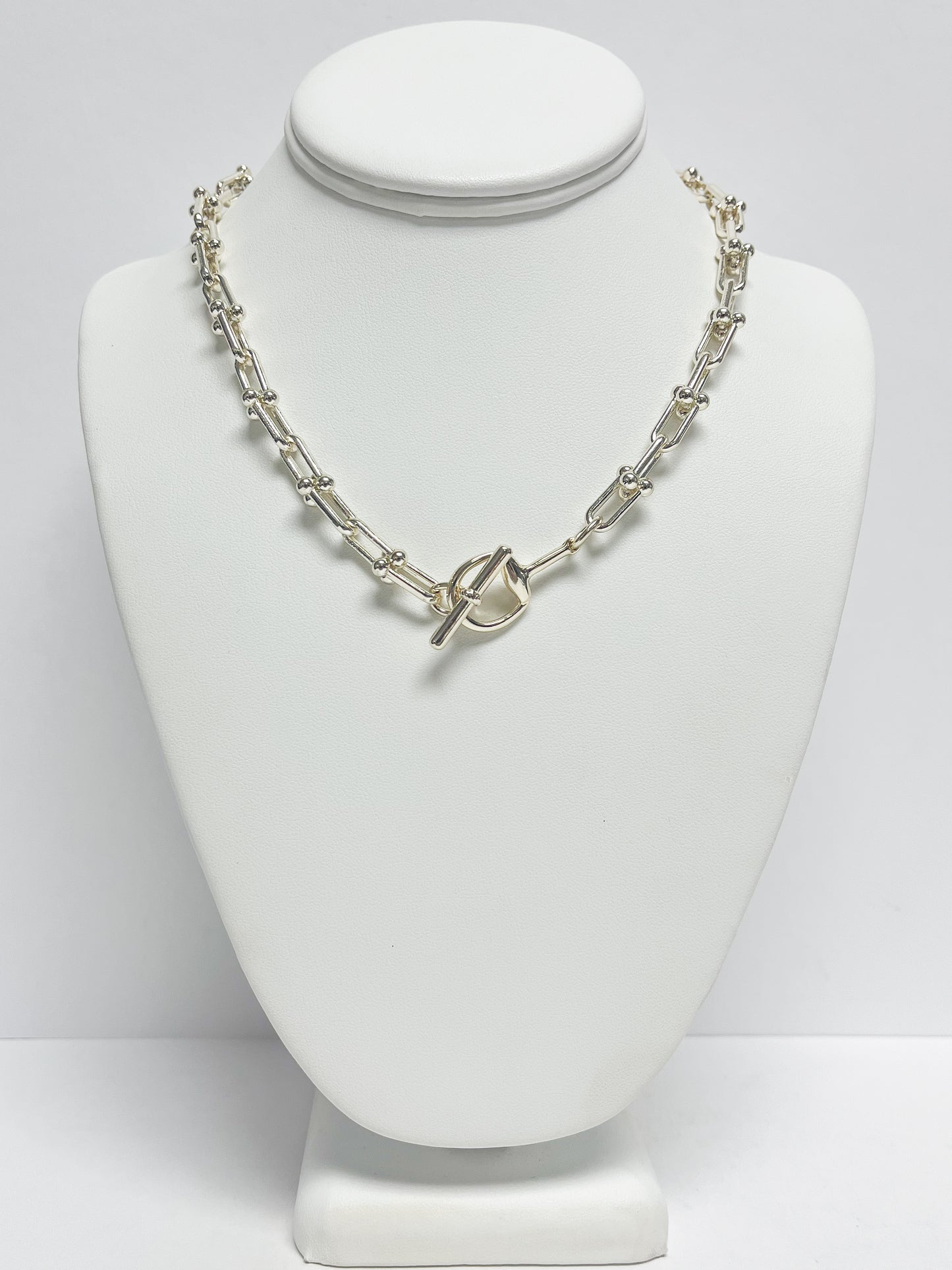 Chain Toggle Necklace