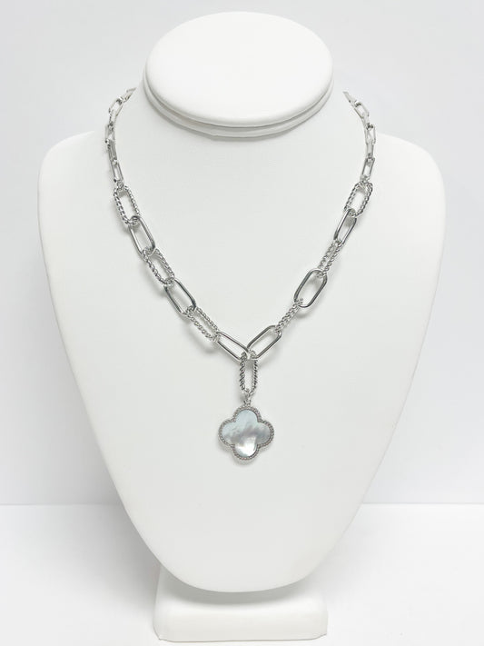 Quatrefoil Paperclip Chain Necklace