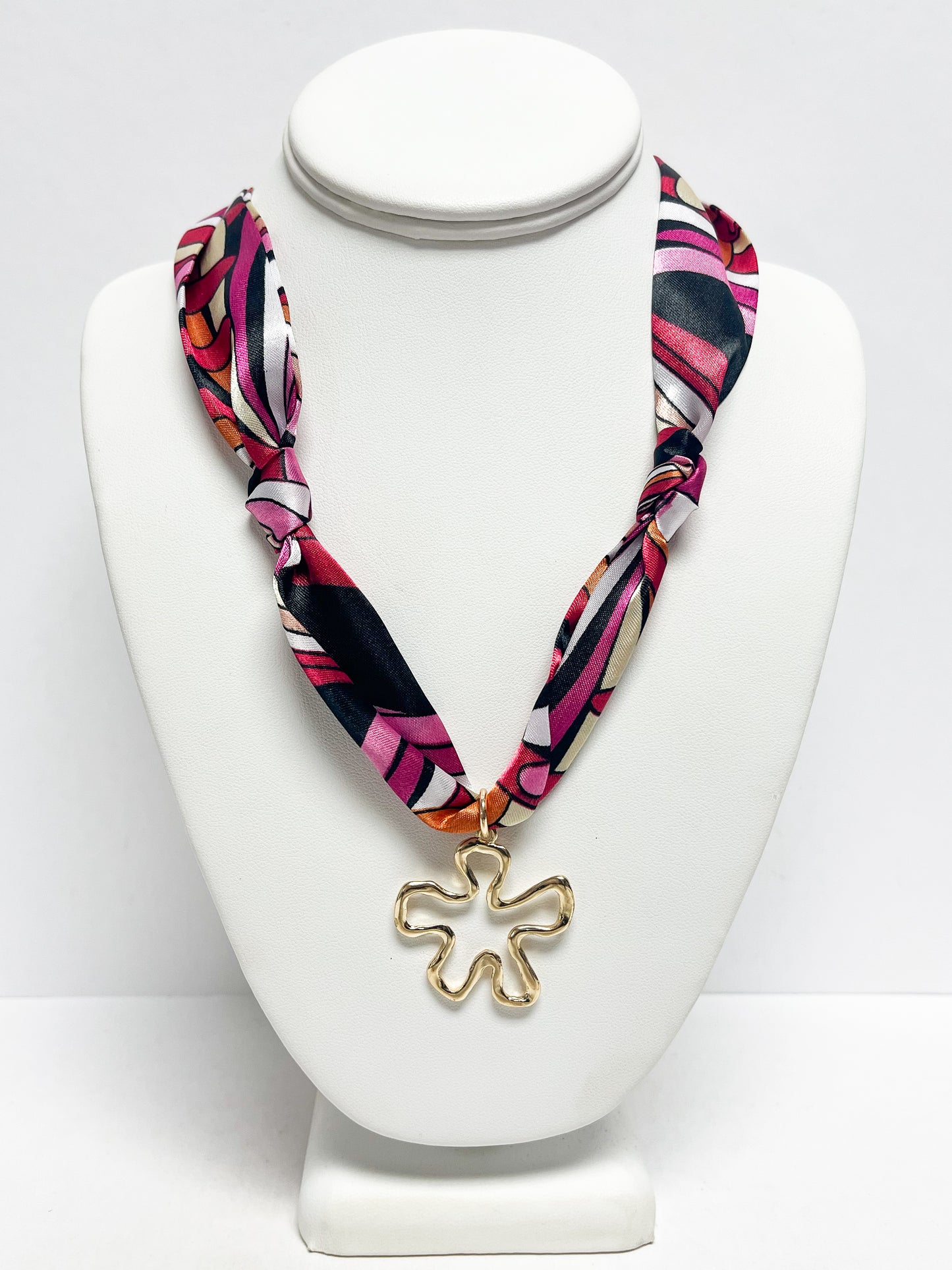 Abstract Floral Pendant Scarf Necklace