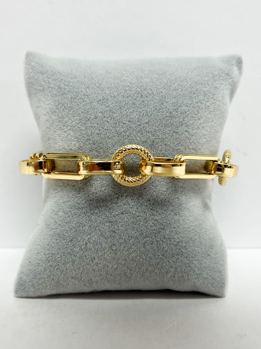 Gold chain bracelet