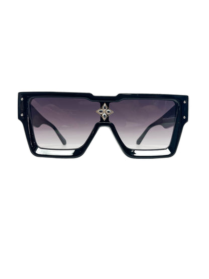 Middle charm sunglasses