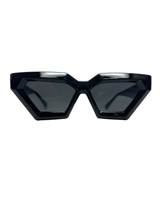 Geometric pointed sunglasses