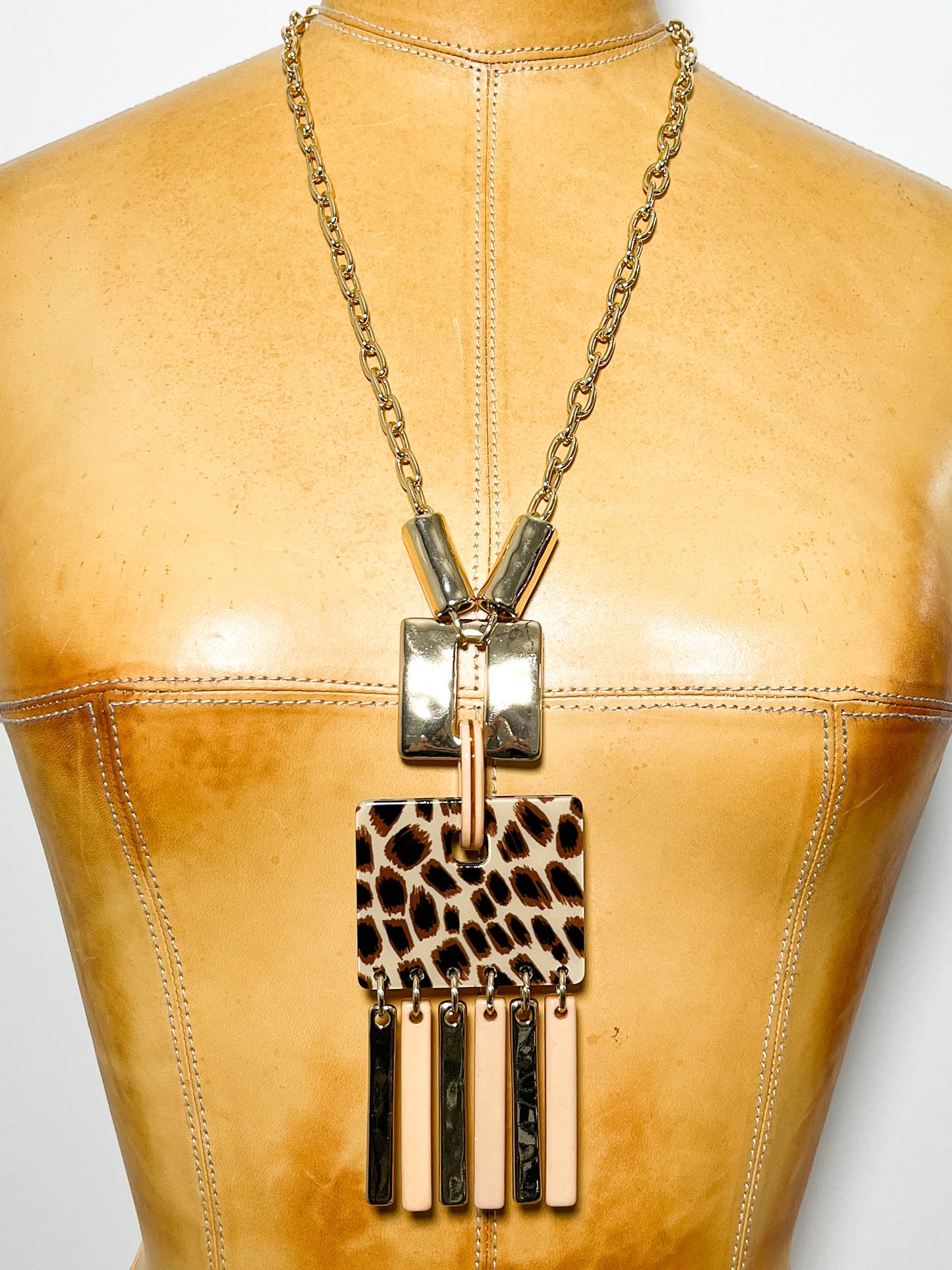 Dangle square long necklace